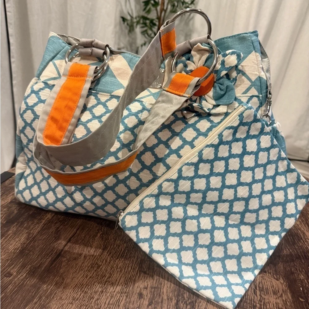 Blue and White Patterned Tote with Pouch